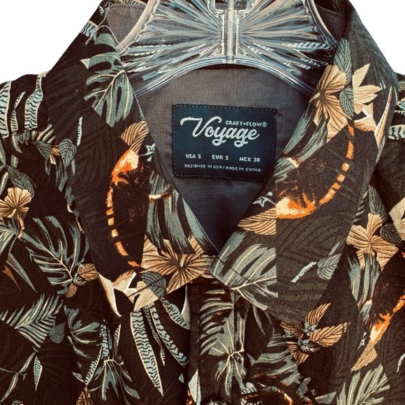 Craft+Flow Voyage Black Tropical button down collared shirt Men's Small - Picture 2 of 7